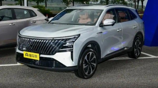 14万级混动SUV，热效率44.28%、油耗4.1L，值得选吗？