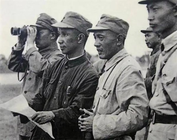 1947年，华野一夜暴富，粟裕看战场缴获当场惊呆