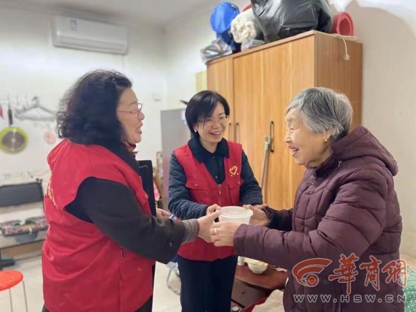 安东街社区举办元宵节暖心关爱系列活动