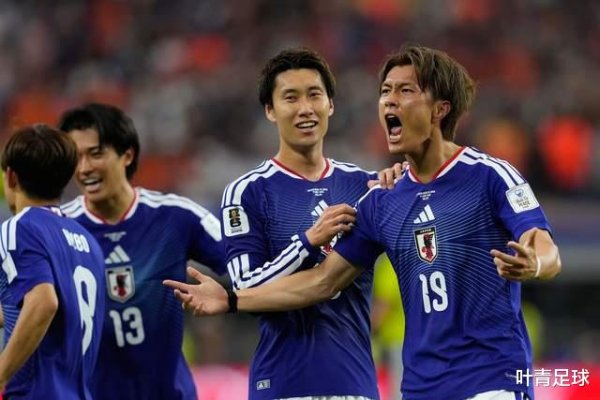 世界杯88分钟绝平! 终场哨响日本球员累到跪地 双手撑膝 燃尽了